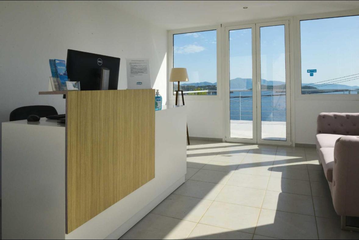 Appart hôtel Fiorella Sea View 2*